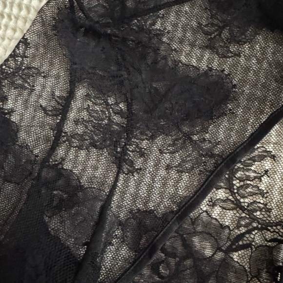 Fleur du Mal Bouquet Lace Shrug – Black, Size M (NWT) - Picture 9 of 11